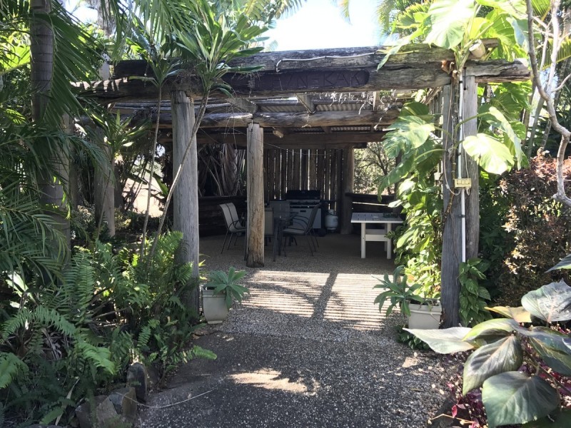 402 Laurel Bank Road, Alton Downs QLD 4702