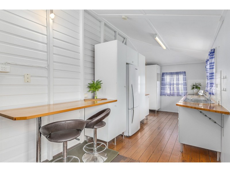 17 McKelligett Street, Wandal QLD 4700