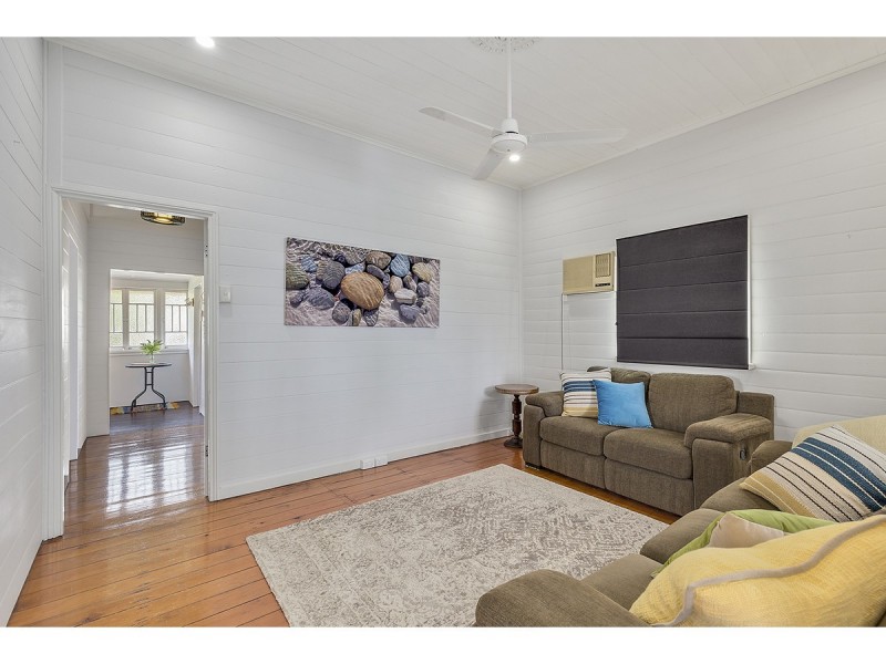 17 McKelligett Street, Wandal QLD 4700