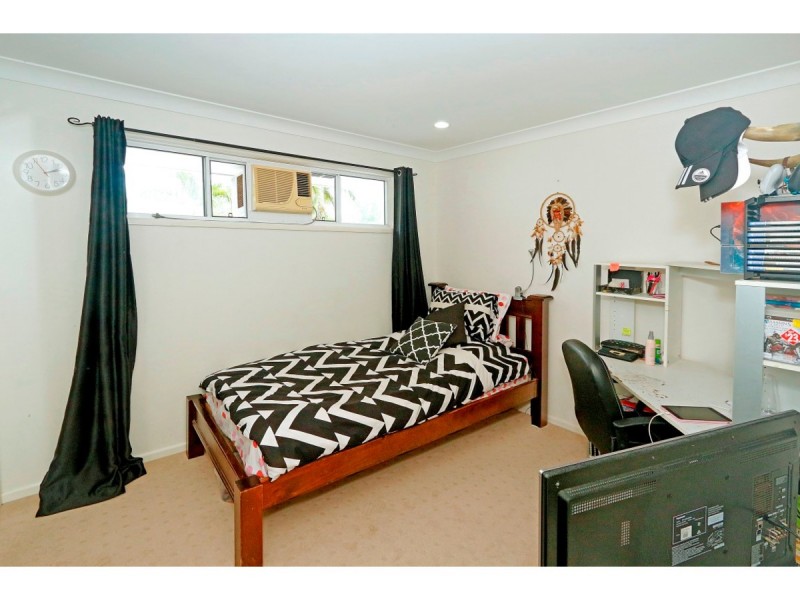 6 Constance Avenue, Rockyview QLD 4701