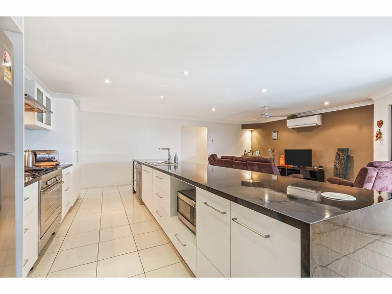 10 Jamie Crescent, Gracemere QLD 4702