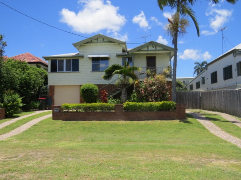 6 West Street, The Range QLD 4700