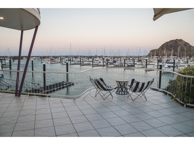 17 Bayside Way, Rosslyn QLD 4703