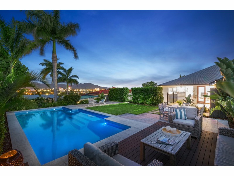 92 Albert Street, The Range QLD 4700