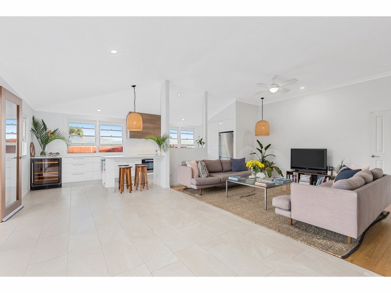 92 Albert Street, The Range QLD 4700