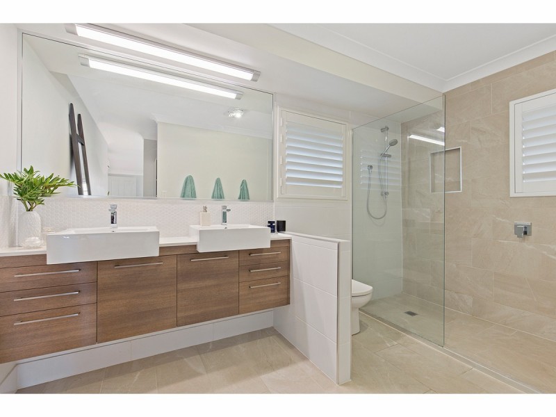 92 Albert Street, The Range QLD 4700