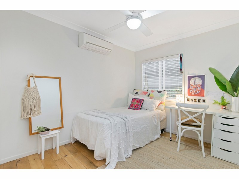 92 Albert Street, The Range QLD 4700