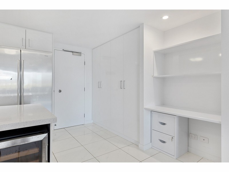 2 Victoria Parade, Rockhampton City QLD 4700