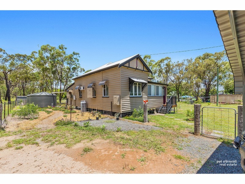 20 Earl Street, Stanwell QLD 4702