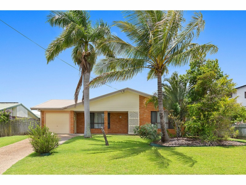 10 Hinton Street, Koongal QLD 4701