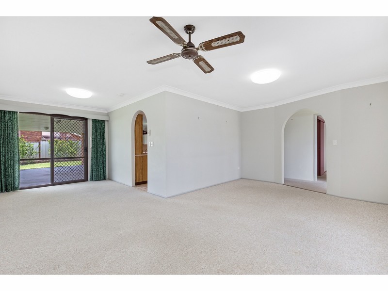 10 Hinton Street, Koongal QLD 4701