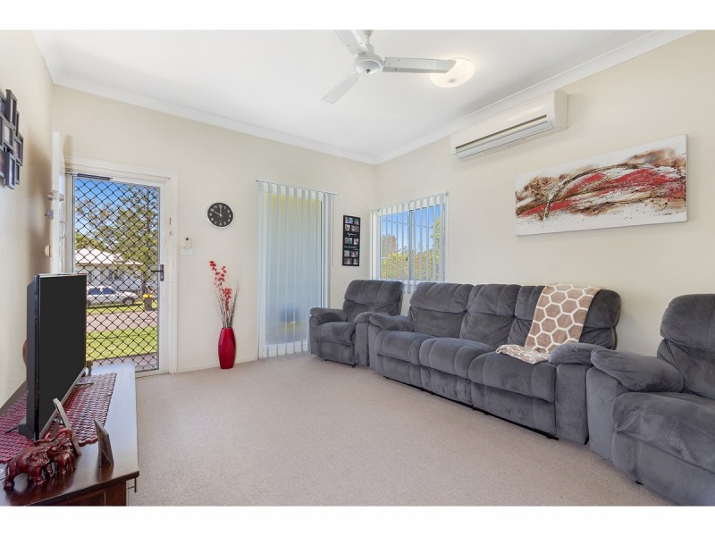18 Parris Street, Park Avenue QLD 4701