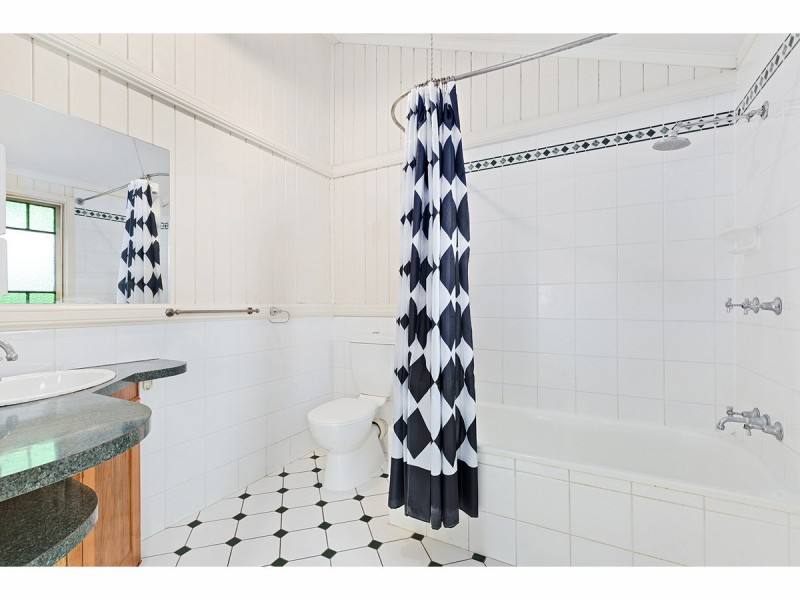 196 William Street, Allenstown QLD 4700