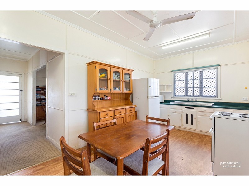 11 Spencer Street, The Range QLD 4700