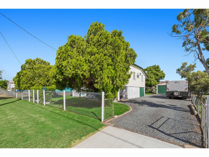 10 Medcraf Street, Park Avenue QLD 4701