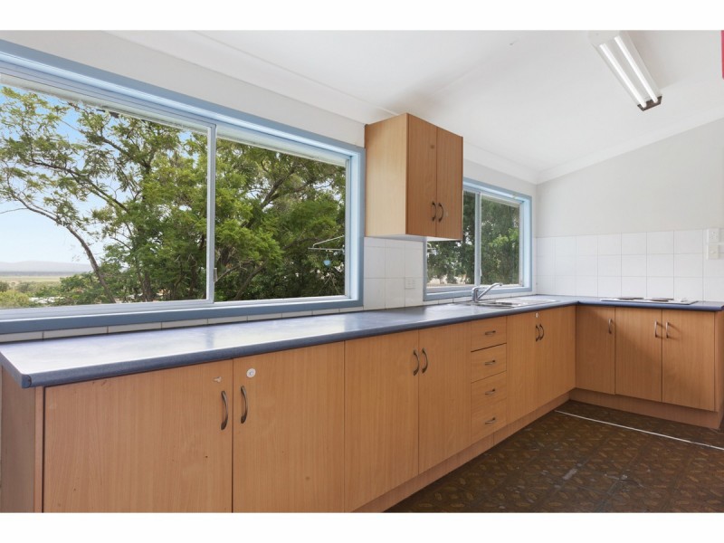 79 Brecknell Street, The Range QLD 4700