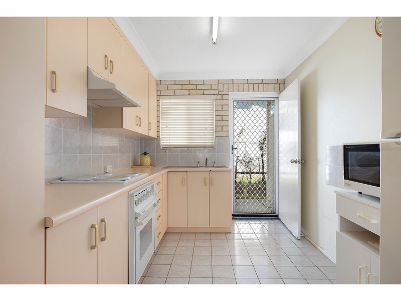 1/235 Dean Street, Berserker QLD 4701