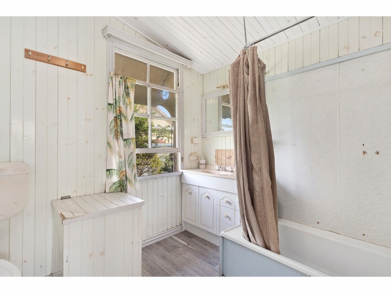 436 Lakes Creek Road, Lakes Creek QLD 4701