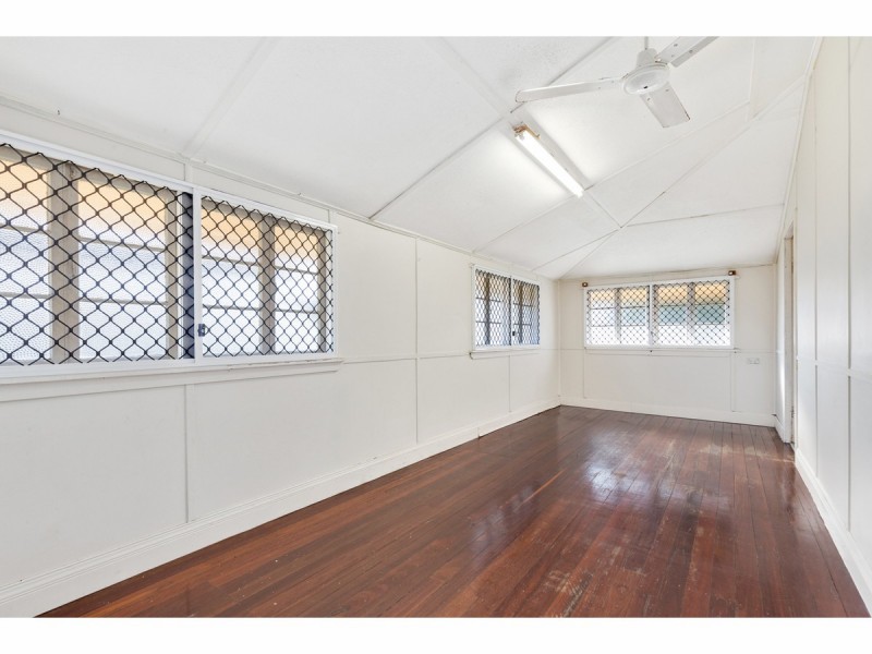 253 Dean Street, Berserker QLD 4701