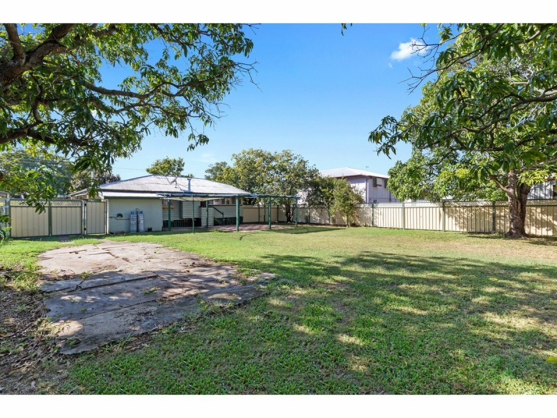 253 Dean Street, Berserker QLD 4701