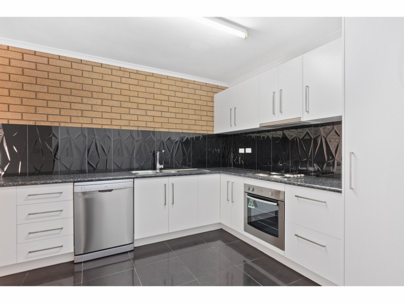 5/6 Burns Street, Frenchville QLD 4701