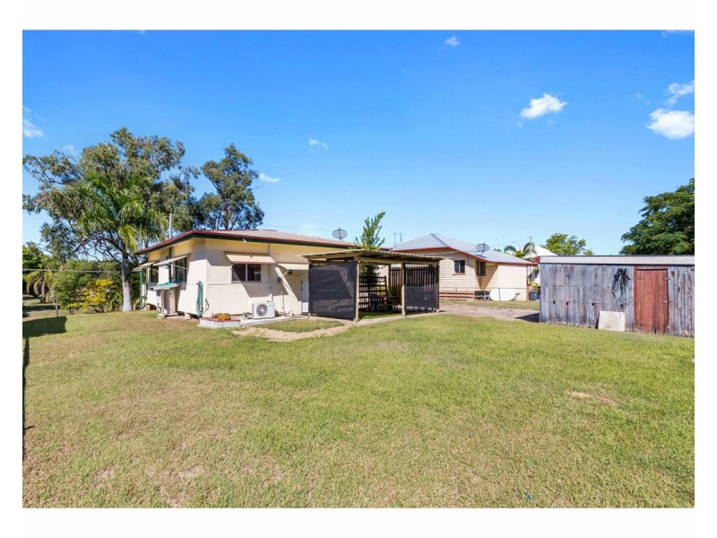 132 Park Street, Park Avenue QLD 4701