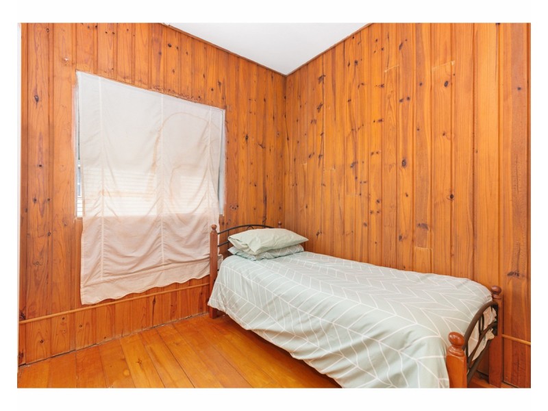 132 Park Street, Park Avenue QLD 4701