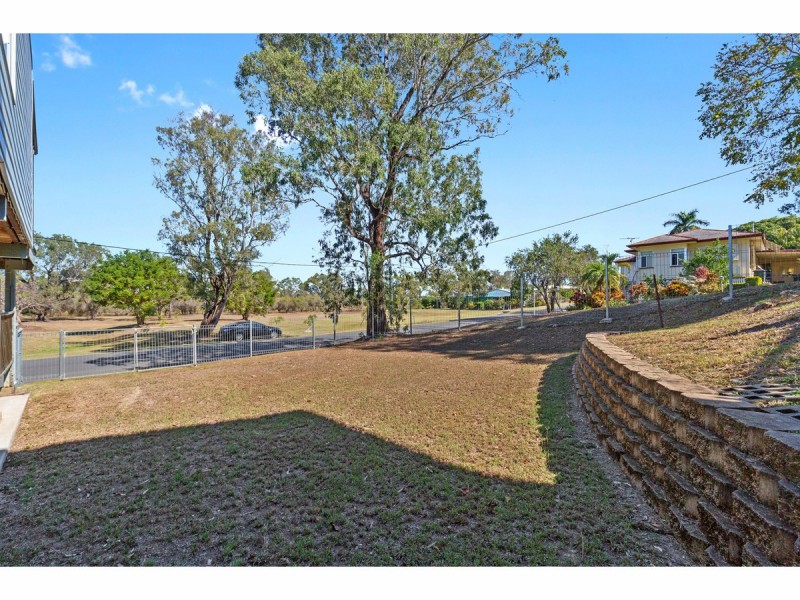 19 Bowen Street, The Range QLD 4700