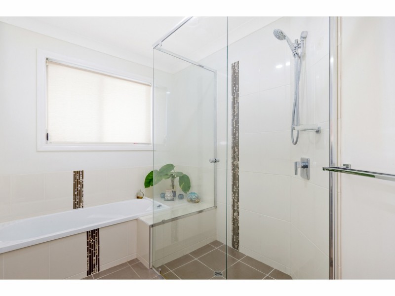 4 Jordan Close, Frenchville QLD 4701