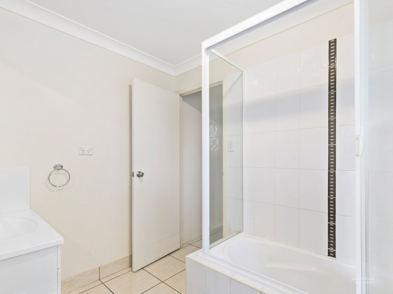 35 Buckle Street, Park Avenue QLD 4701