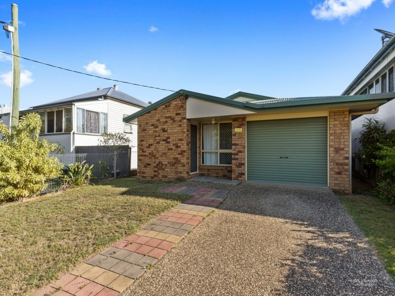 92 Murray Street, The Range QLD 4700