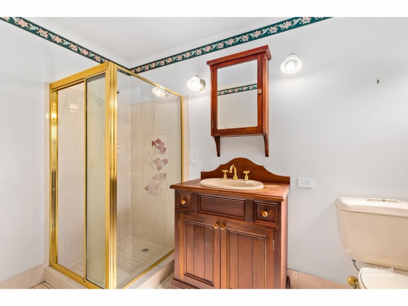 70 Glencoe Street, The Range QLD 4700