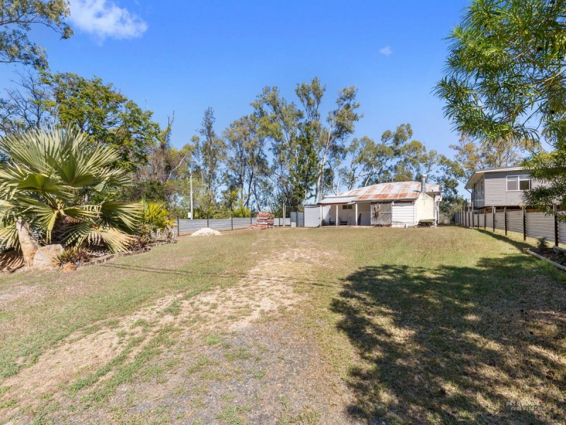 9 Hopkins Street, Park Avenue QLD 4701