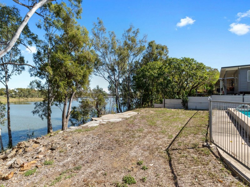 9 Hopkins Street, Park Avenue QLD 4701