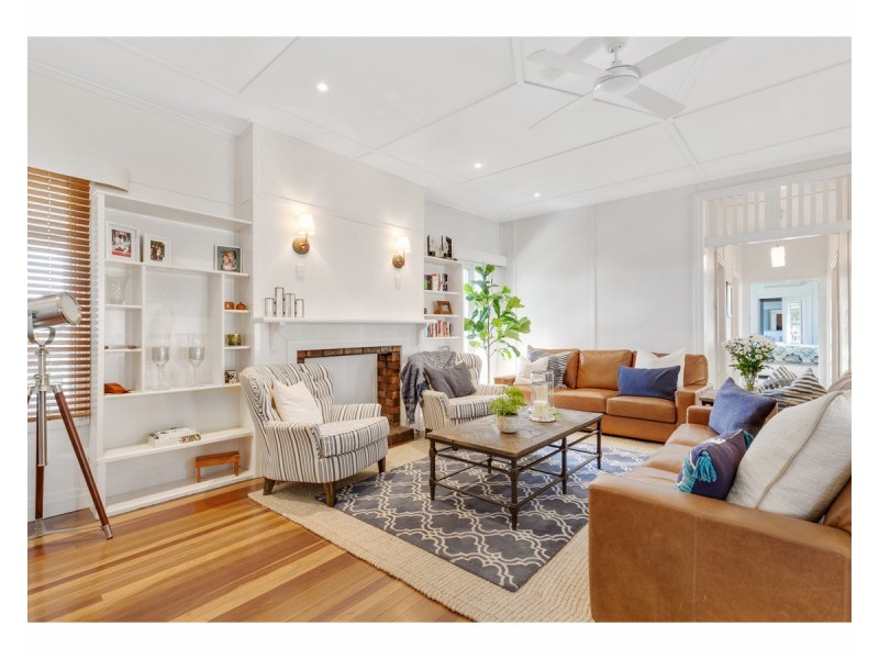 48 Wentworth Terrace, The Range QLD 4700