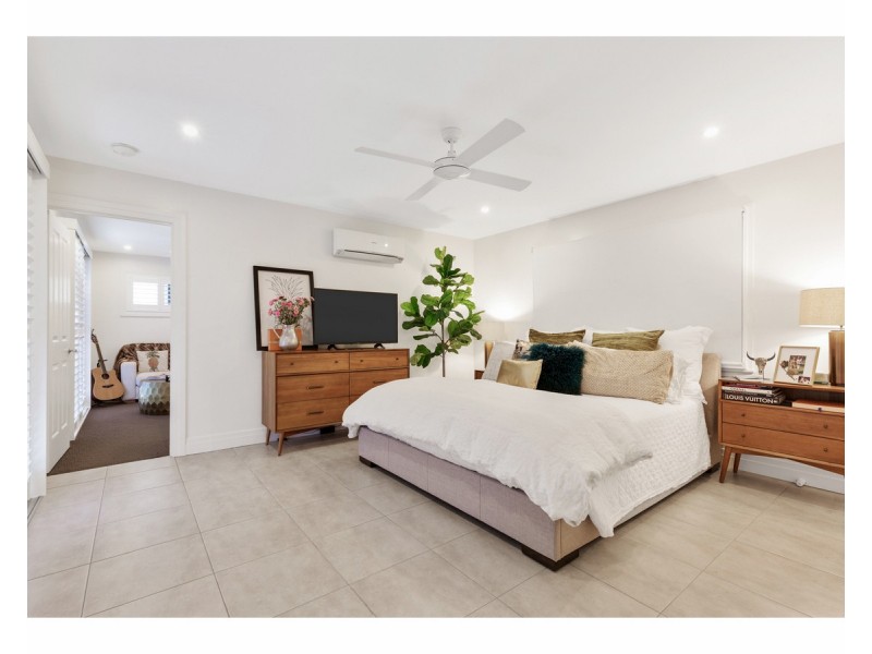 48 Wentworth Terrace, The Range QLD 4700