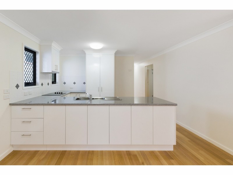 12 Rundle Street, Wandal QLD 4700