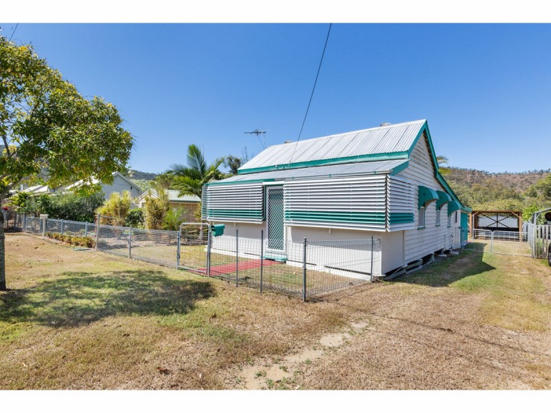 8B Mackay Street, Lakes Creek QLD 4701