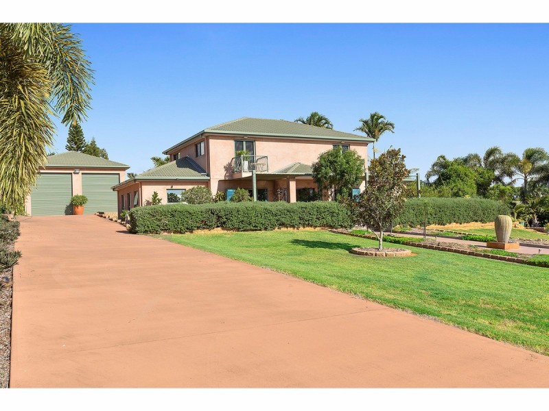 8 Laura Close, Rockyview QLD 4701