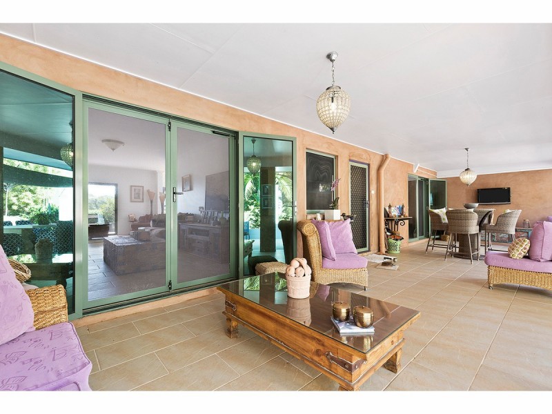 8 Laura Close, Rockyview QLD 4701