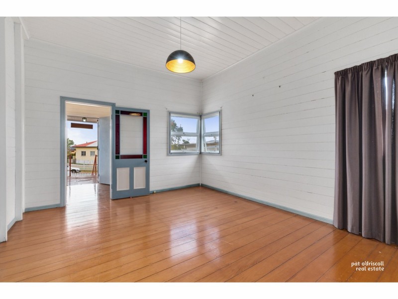 151 Caroline Street, The Range QLD 4700