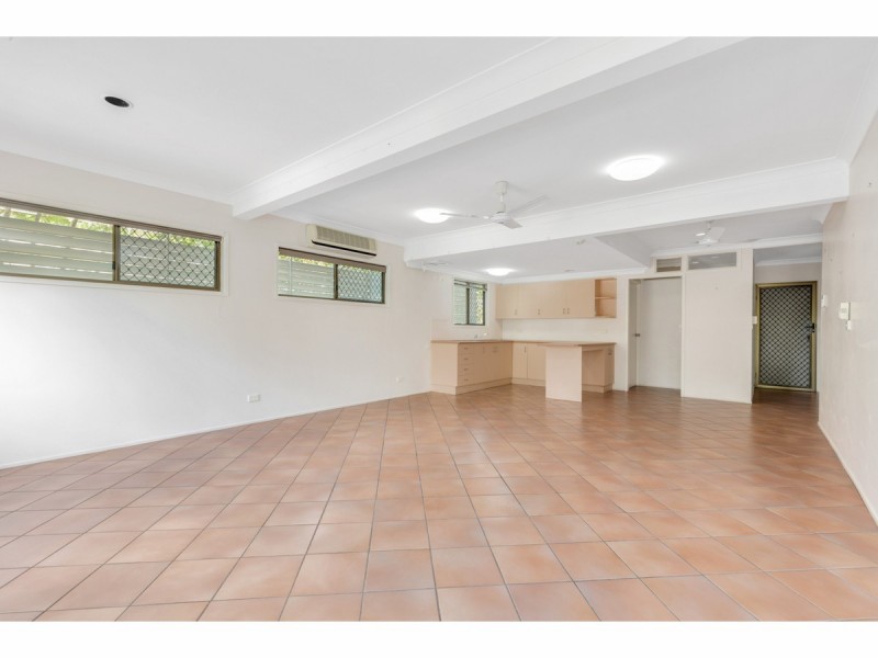 69 Albert Street, The Range QLD 4700