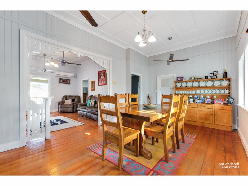 94 Davis Street, The Range QLD 4700