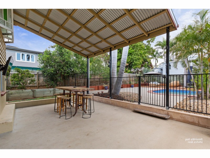 94 Davis Street, The Range QLD 4700