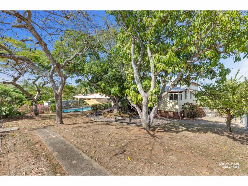 284 Upper Dawson Road, The Range QLD 4700