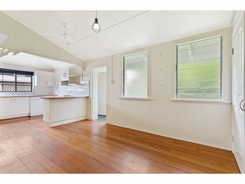 23 Woodville Street, Wandal QLD 4700