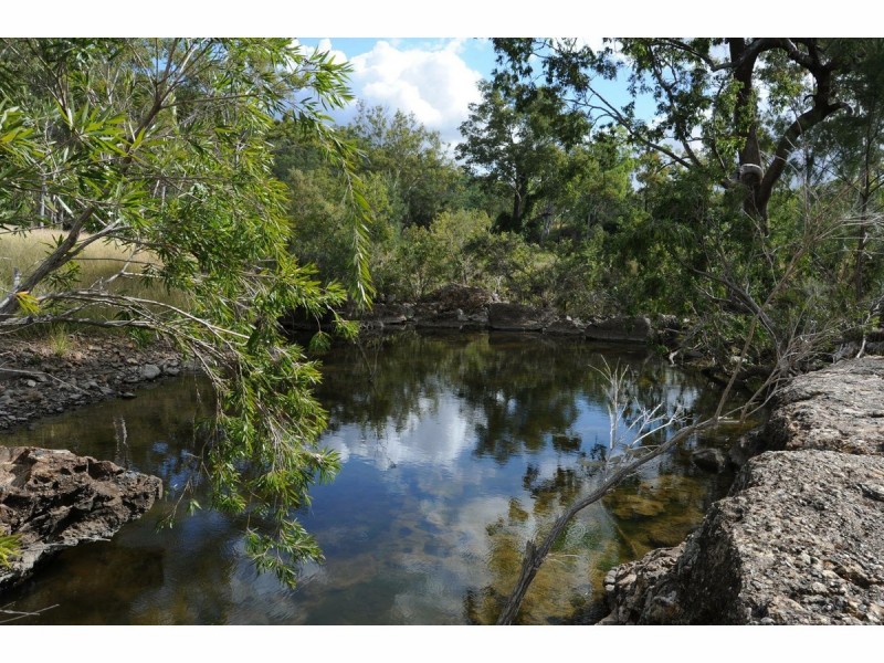 1969 Benedict Road, Stanwell QLD 4702