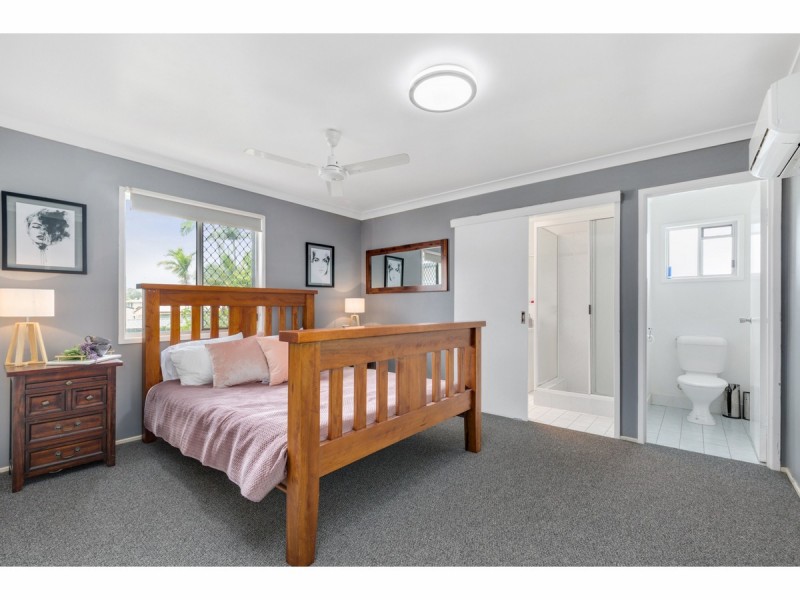 58 Gray Street, Park Avenue QLD 4701