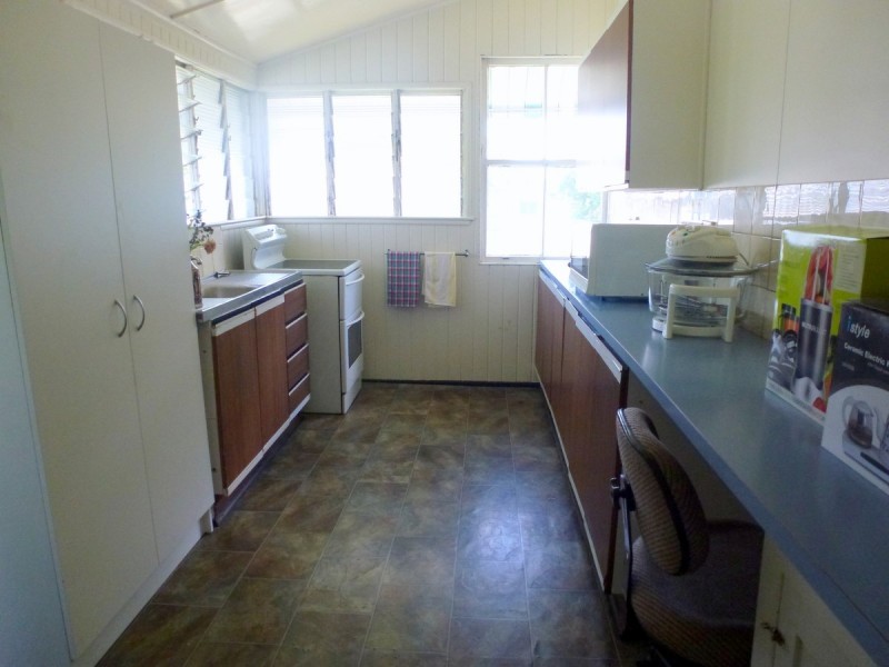 26 Dean Street, Berserker QLD 4701