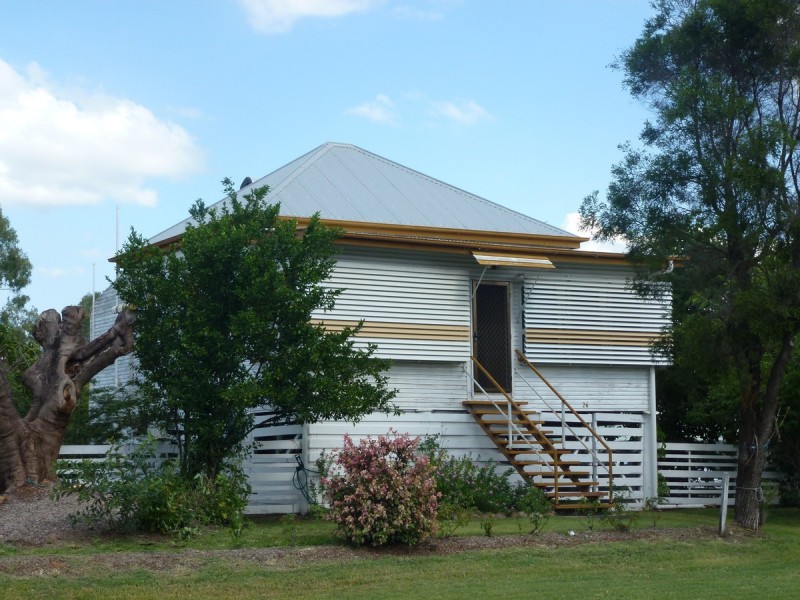26 Dean Street, Berserker QLD 4701